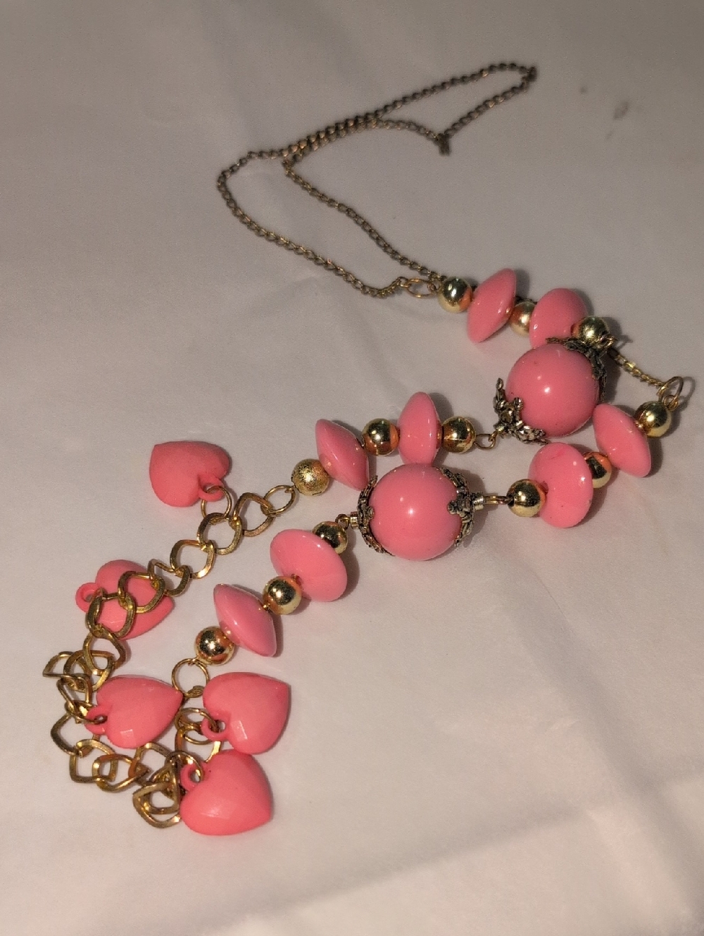 ❤️‍🔥10/$10❤️‍🔥 Pink Heart & Faux Beaded Drop Necklace with Gold Accents